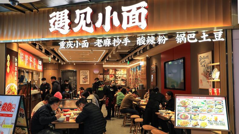 遇见小面的“苦生意”:年入11亿,每单赚1.4元